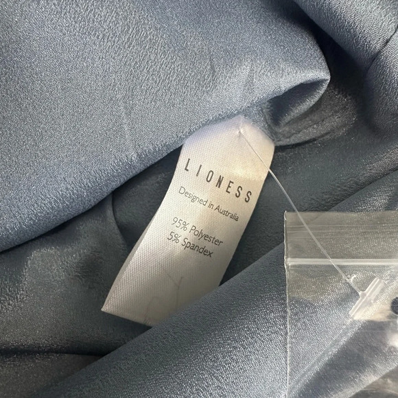 NWT Lioness Wyoming Blazer in Slate. Size Large. - Picture 7 of 7